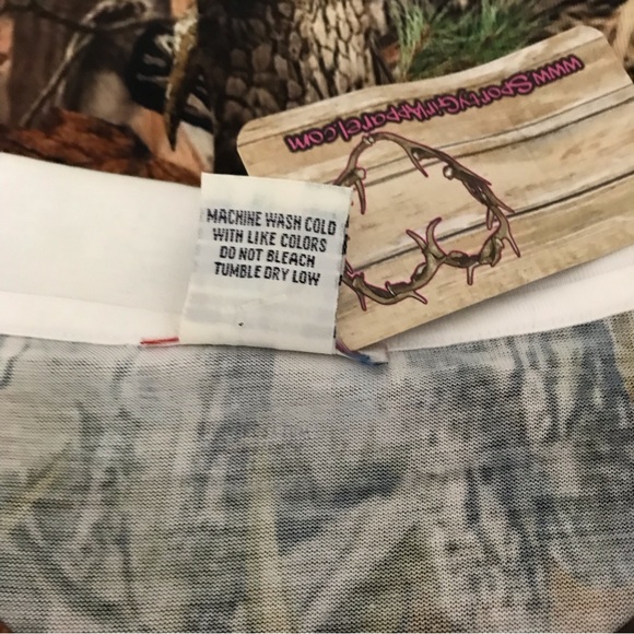 Sporty Girl Dressed to kill t~shirt - Picture 5 of 5